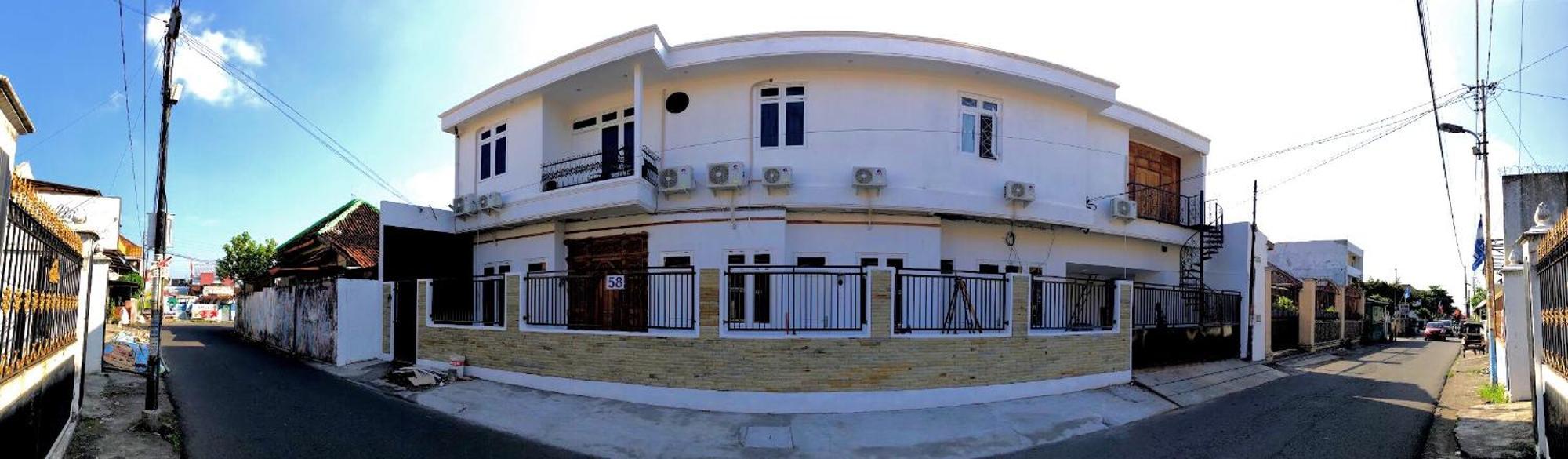 The Lawang Yogya Guesthouse Jogjacarta Exterior foto